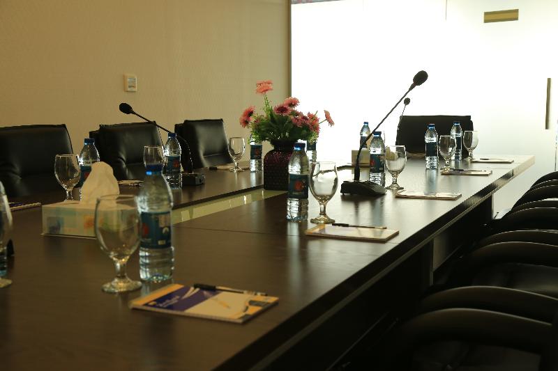 Al Dyafa Hotel Suites