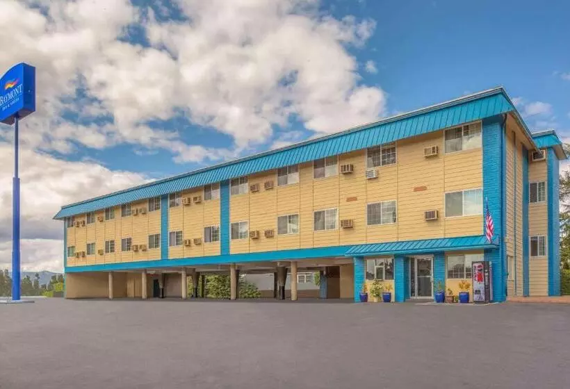 Hotelli Baymont By Wyndham Roseburg