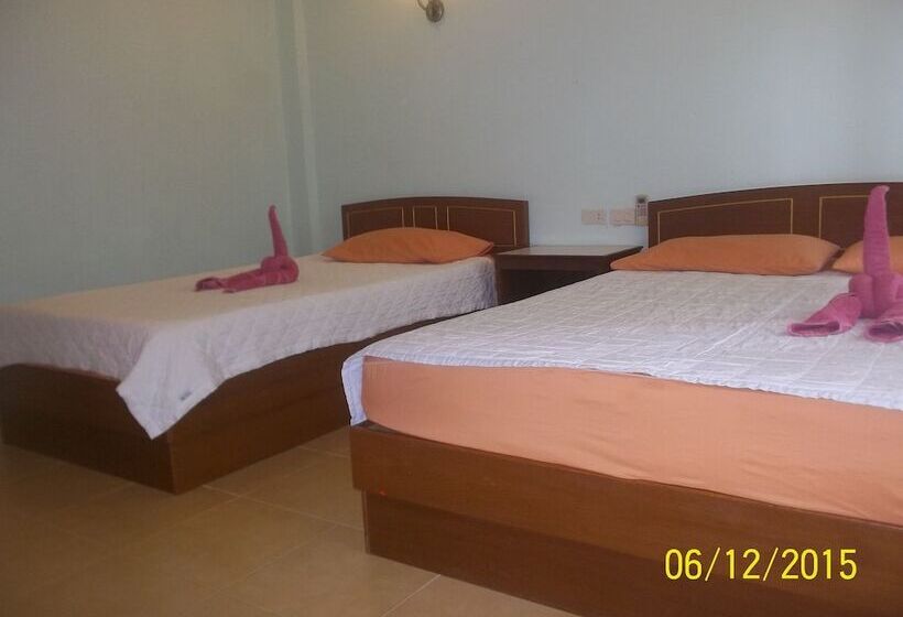 Hotel Black & White Bungalows