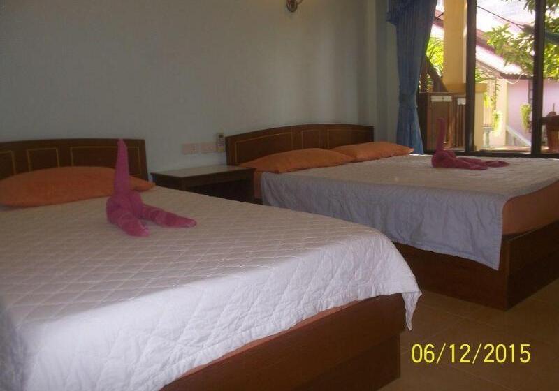 Hotel Black & White Bungalows