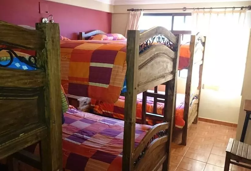 هتل Bolivian Heights Hostel