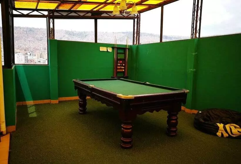 هتل Bolivian Heights Hostel