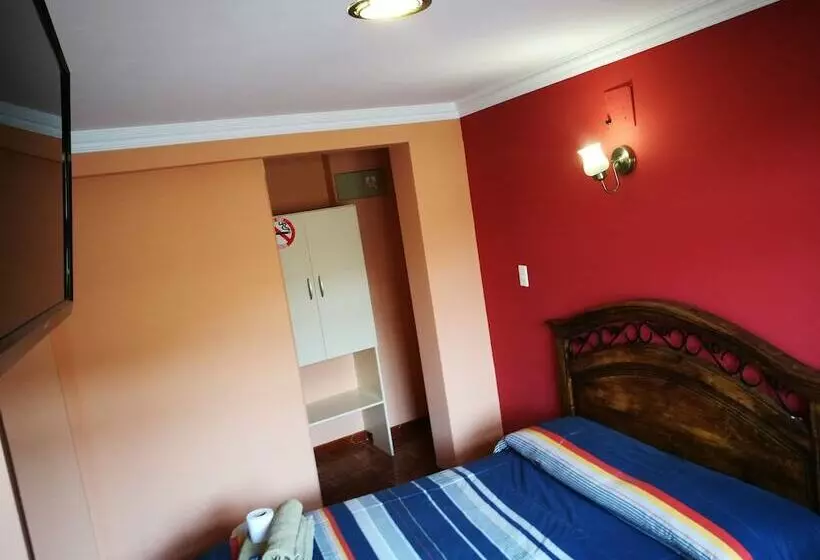 هتل Bolivian Heights Hostel