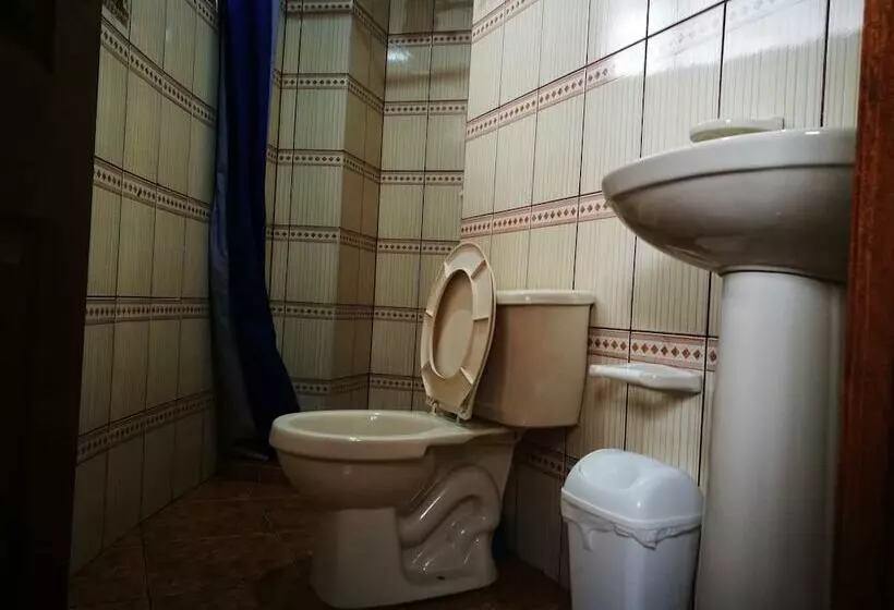 هتل Bolivian Heights Hostel