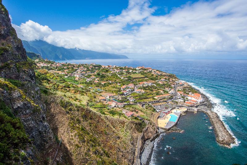 ホテル Enxurros House