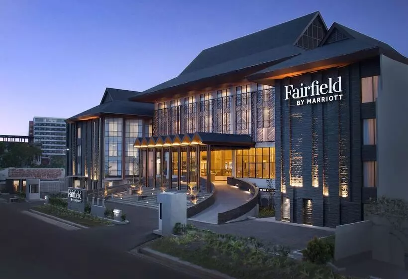 ホテル Fairfield By Marriott Belitung