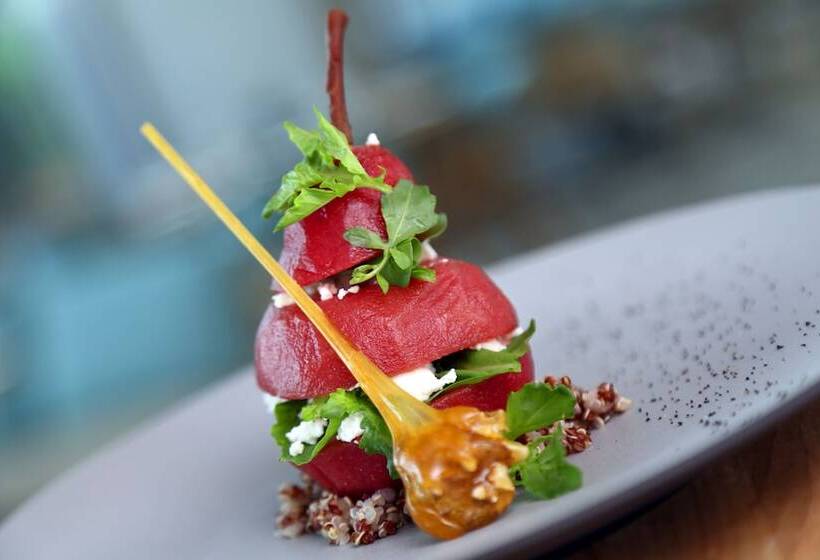 Отель Fairfield By Marriott Sriperumbudur