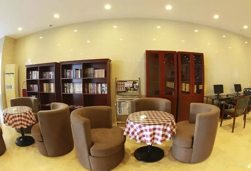 ホテル Greentree Inn Huaian North Chengde Road Sakura Park Phoenix Palace