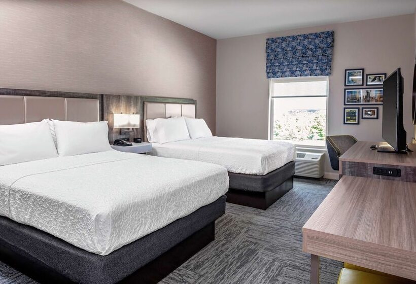 בית מלון כפרי Hampton Inn Cranbury