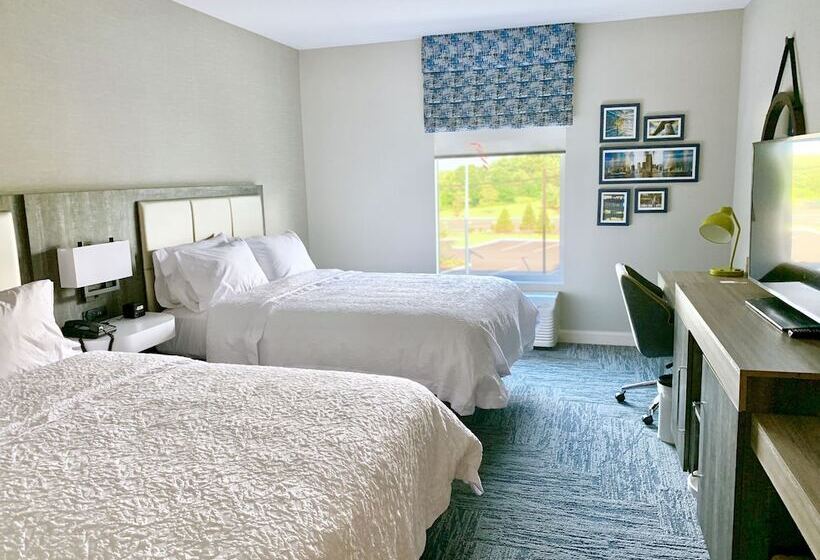 בית מלון כפרי Hampton Inn Cranbury