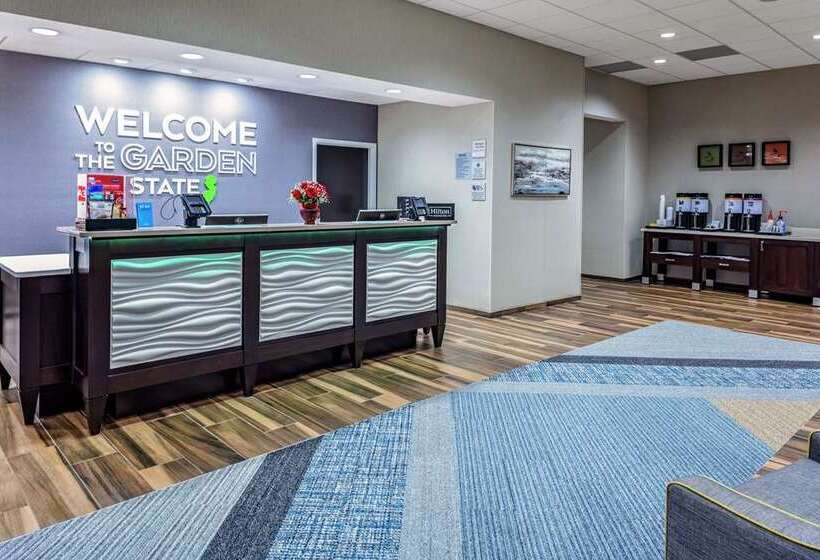 בית מלון כפרי Hampton Inn Cranbury