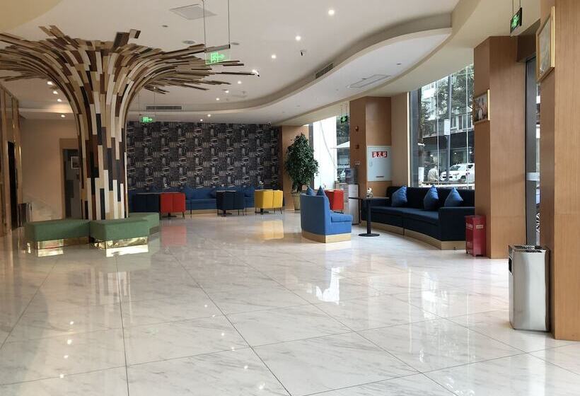 فندق Ibis Styles Chengdu American Center