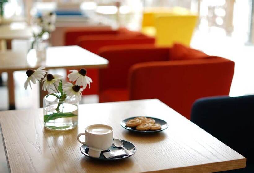 فندق Ibis Styles Chengdu American Center