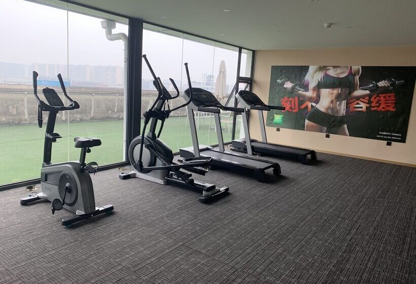 فندق Ibis Styles Chengdu American Center