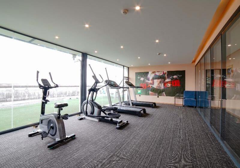 فندق Ibis Styles Chengdu American Center