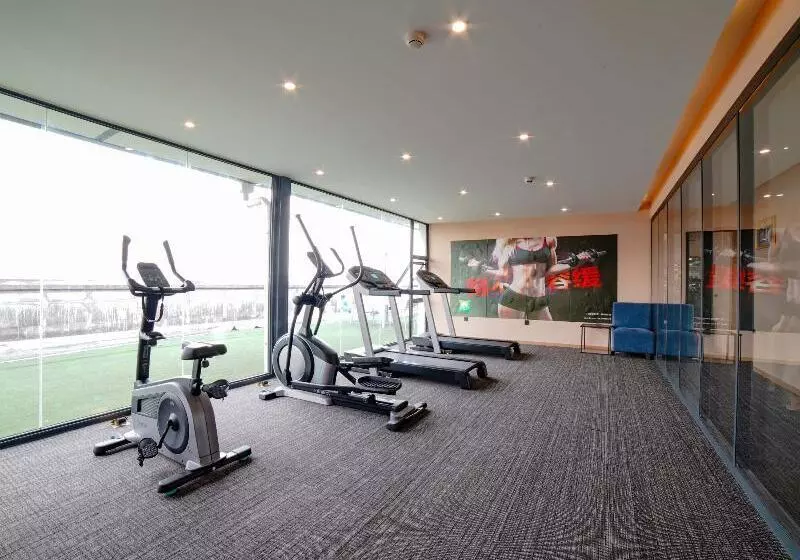 هتل Ibis Styles Chengdu American Center