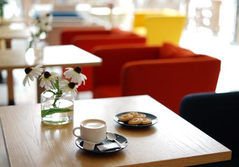 فندق Ibis Styles Chengdu American Center