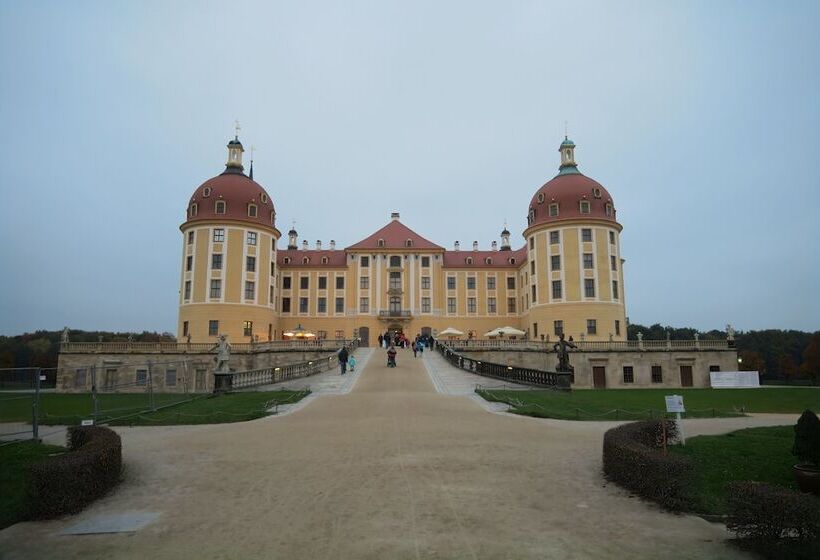 호텔 Indigo Dresden   Wettiner Platz, An Ihg