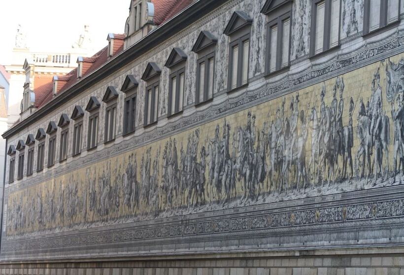 호텔 Indigo Dresden   Wettiner Platz, An Ihg