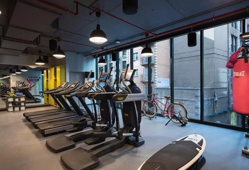 هتل Moxy Nyc Downtown