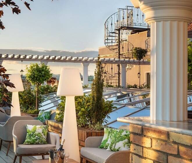 Mystery Hotel Budapest