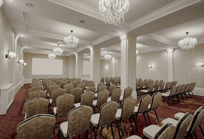 Mystery Hotel Budapest