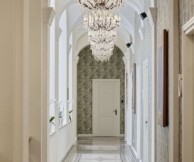 Mystery Hotel Budapest