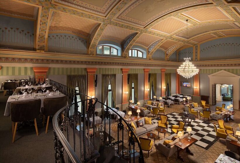 Mystery Hotel Budapest