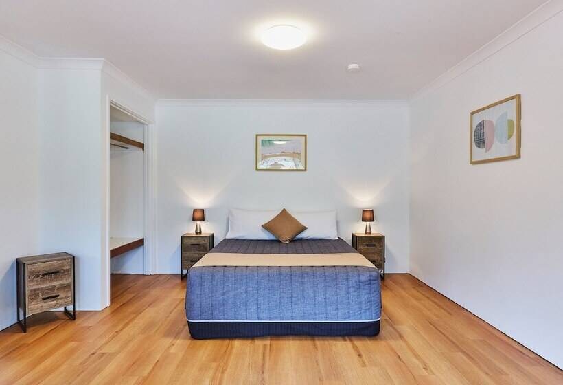 בית מלון כפרי Rac Busselton Holiday Park