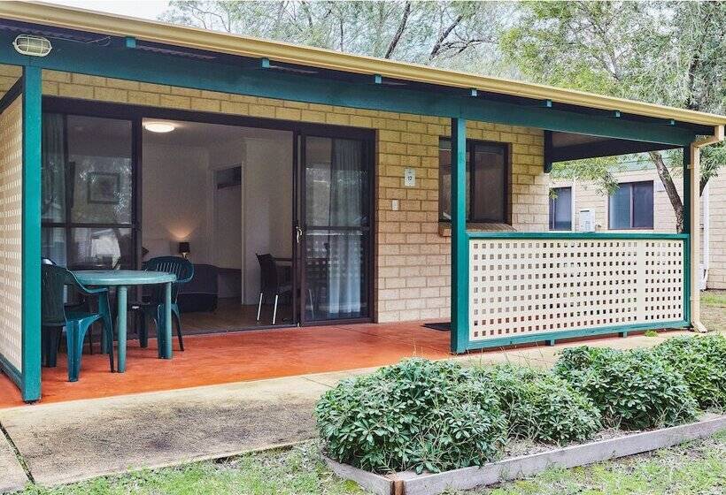 בית מלון כפרי Rac Busselton Holiday Park