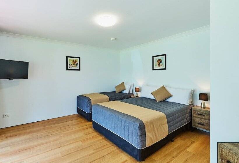 בית מלון כפרי Rac Busselton Holiday Park