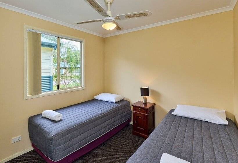 בית מלון כפרי Rac Busselton Holiday Park