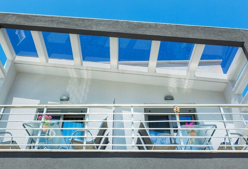 Nymphes Deluxe Accommodation