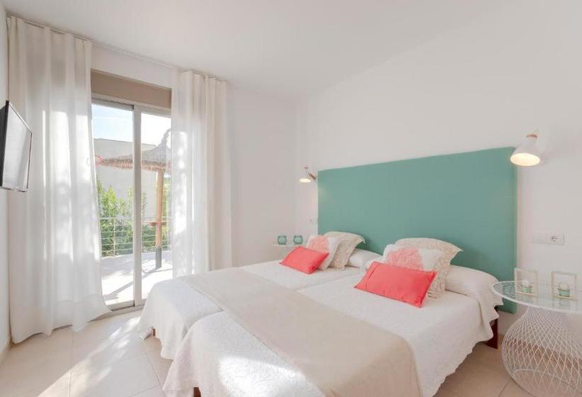 Villa Alcanada Lighthouse