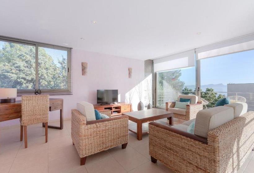 Villa Alcanada Lighthouse