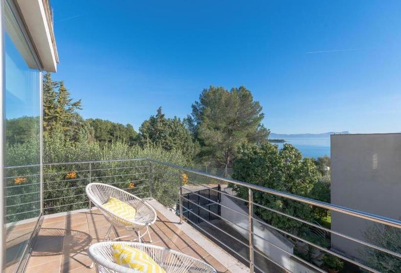 Villa Alcanada Lighthouse