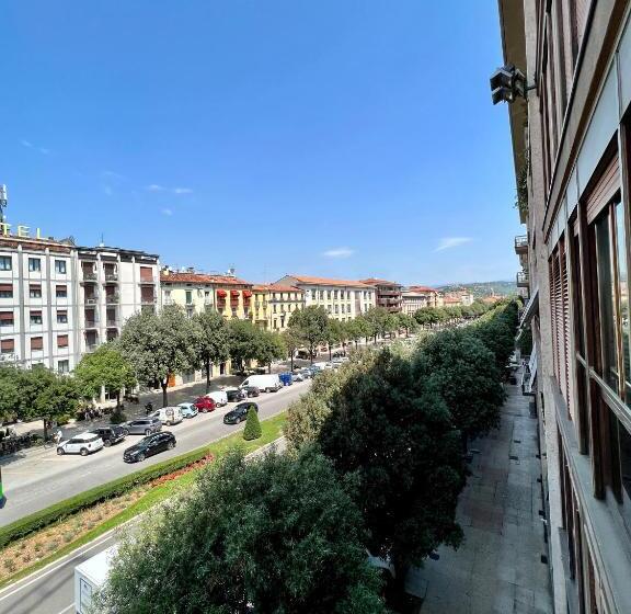 تختخواب و صبحانه Avenue Rooms