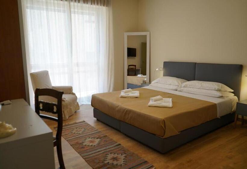 تختخواب و صبحانه Avenue Rooms