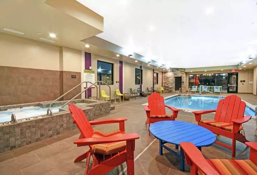 هتل Home2 Suites By Hilton Beloit