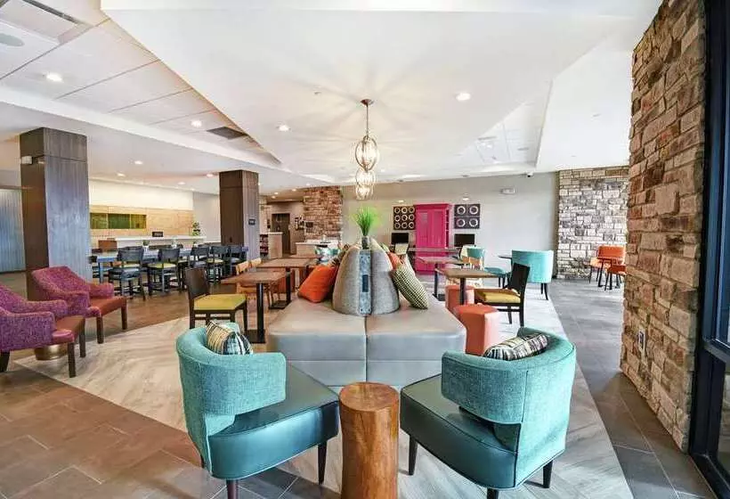 هتل Home2 Suites By Hilton Beloit