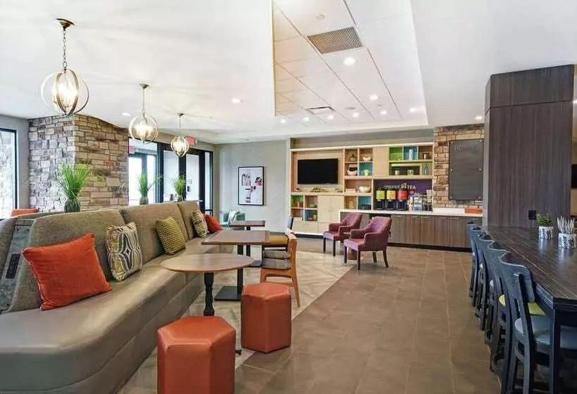 هتل Home2 Suites By Hilton Beloit