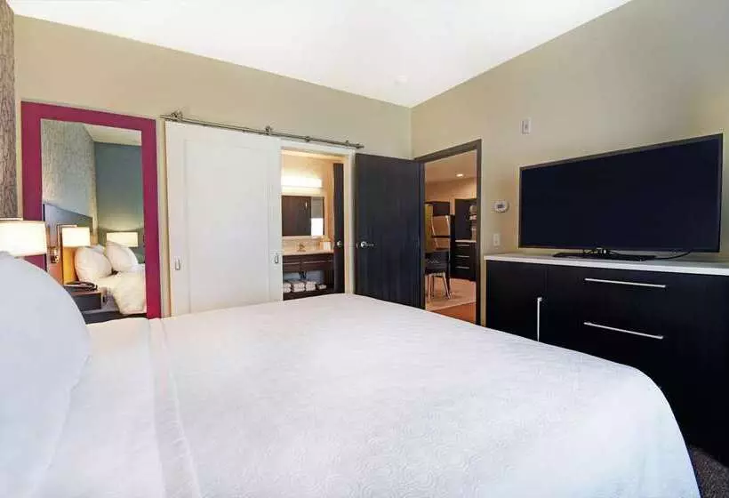 هتل Home2 Suites By Hilton Beloit