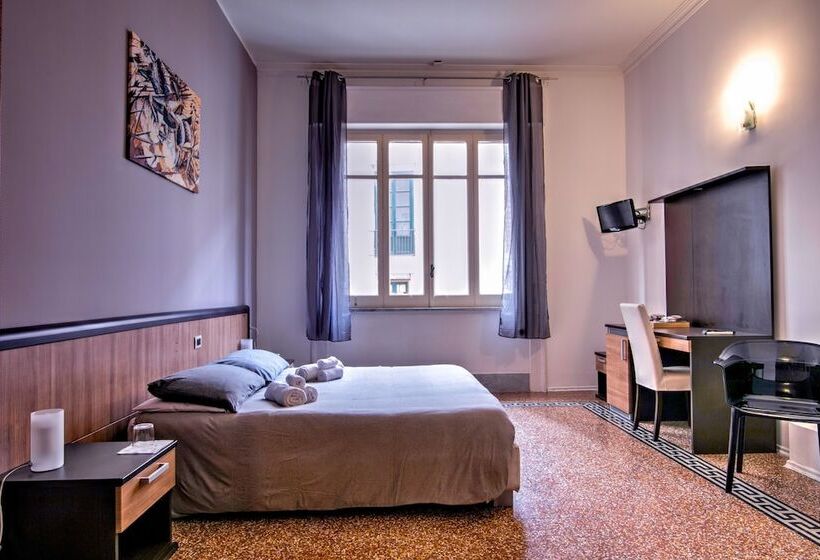 酒店 Maqueda Central Suites