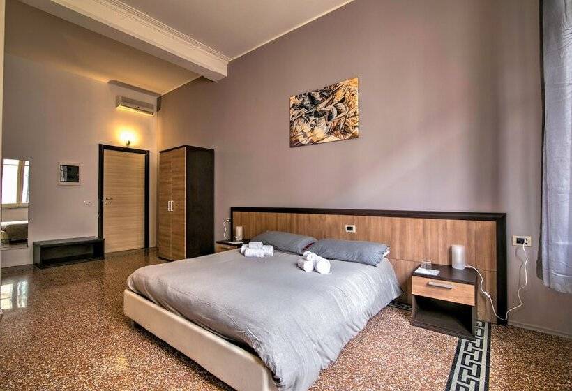 酒店 Maqueda Central Suites