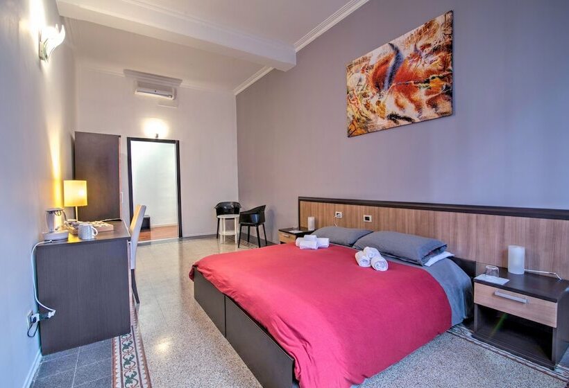 酒店 Maqueda Central Suites