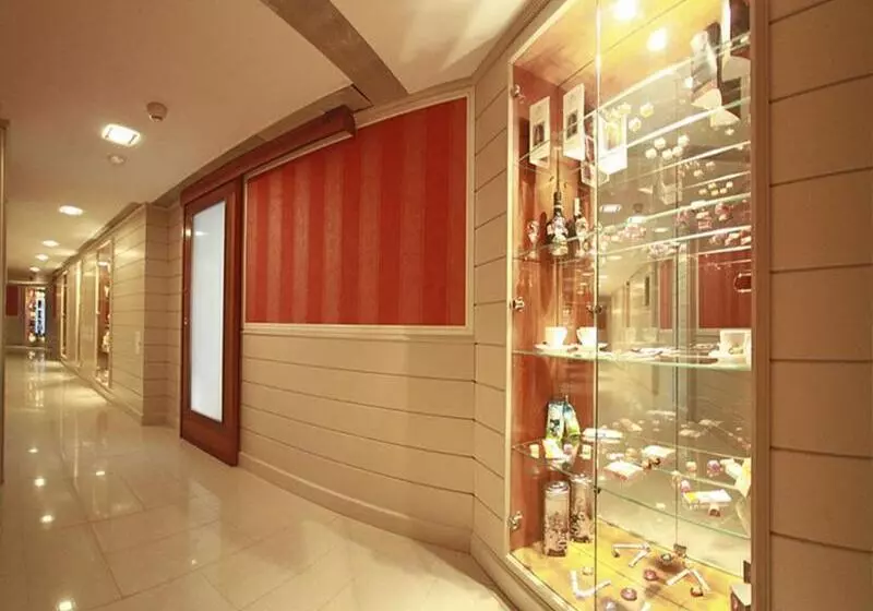 هتل Monte Carlo Palace Suites