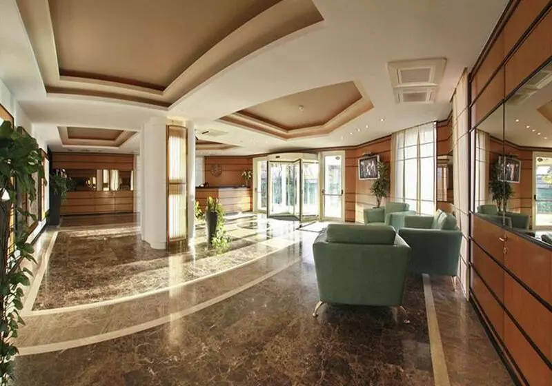 هتل Monte Carlo Palace Suites