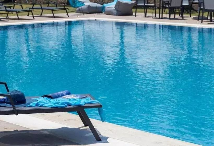 Hotelli Mythic Summer