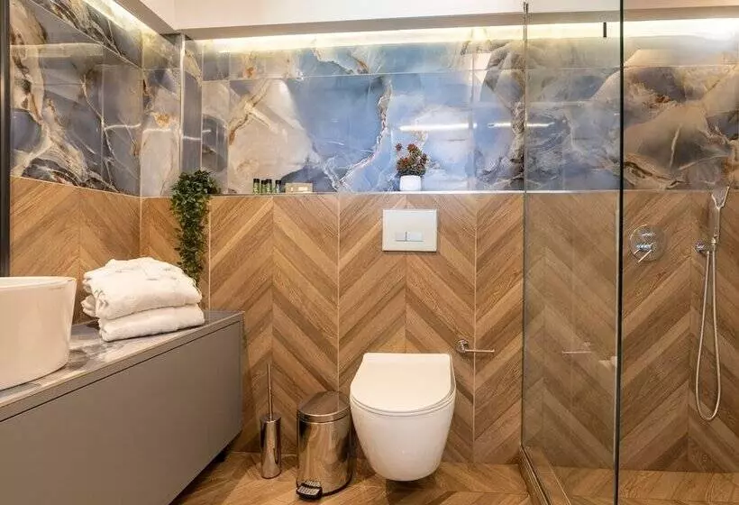 Hotelli Mythic Summer