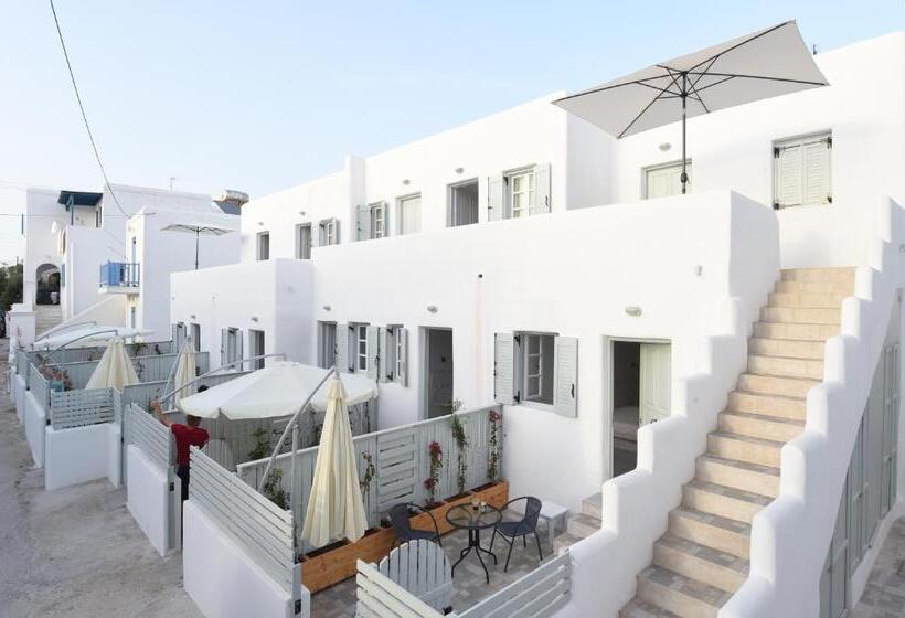 فندق Porto Naoussa